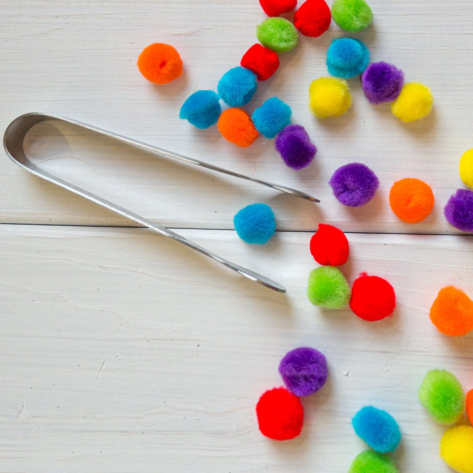 Mini tongs and pom poms